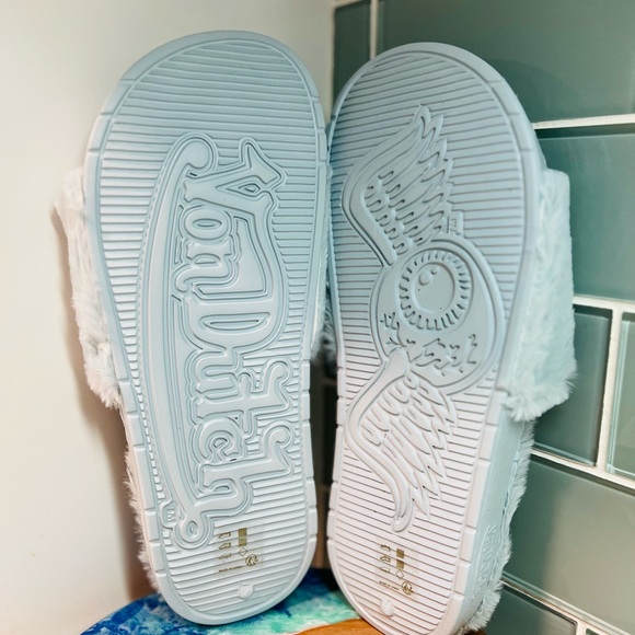 NWT Von Dutch Blue Faux Fur Slides size 10 - Picture 4 of 8